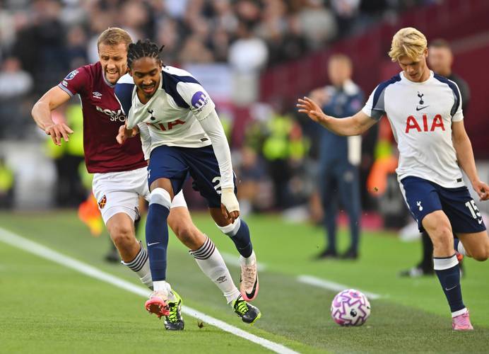 《星之破晓》联动《流星蝴蝶剑》：欲盖弥彰的路径依赖