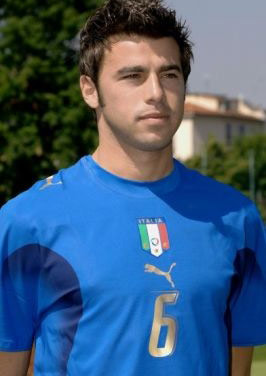 莫拉：来中国不是当游客的，要把过往所学全拿出来帮助三镇队