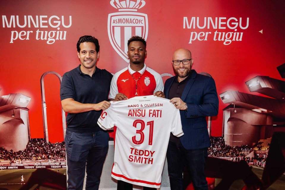 英超12月最佳扑救候选：拉亚两度上榜，大马丁、拉门斯在列